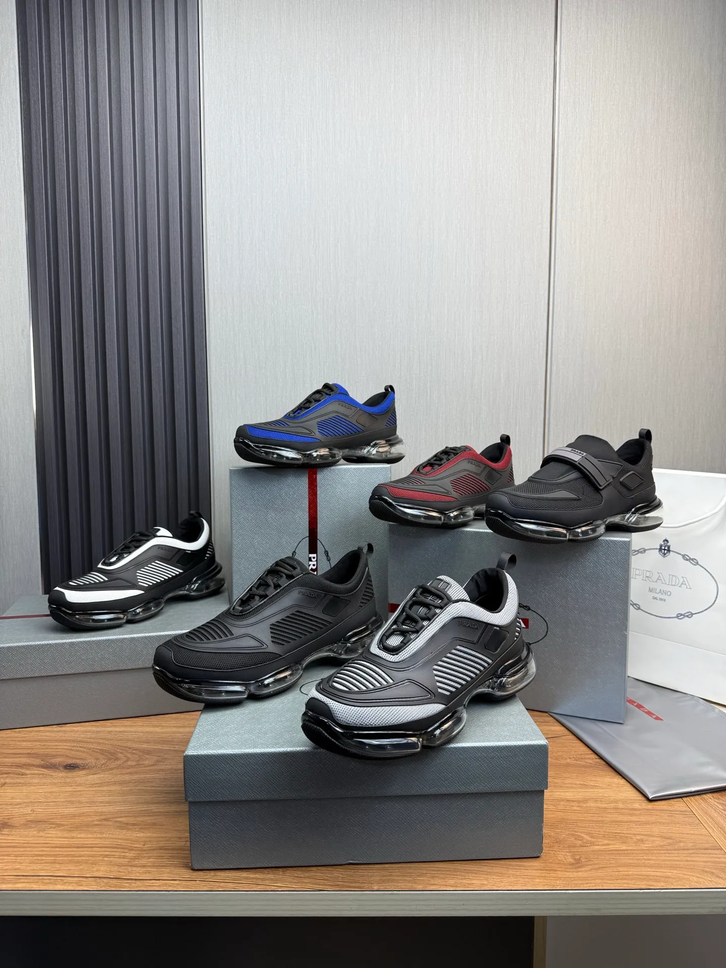 Men's shoes 💰640💰 [PRADA] Men's shoes are popular in the counter, high-quality shipments ✔️Official website synchronization, original fly-woven epoxy fabric + cowhide lining, 1⃣️ to 1⃣️ replica, original air-cushion original bottom, 38-45 (one size larger)